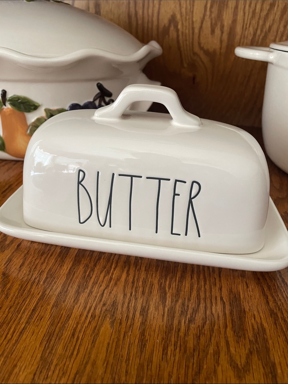 Rae Dunn Butter Dish With Handle. White. EUC-Like New!